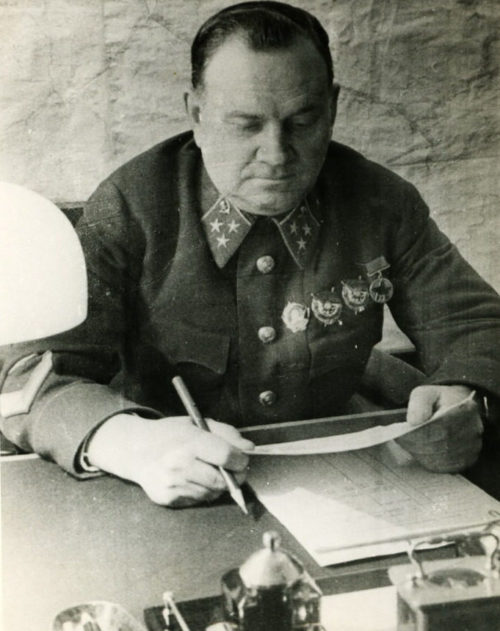 Генерал-лейтенант Хрулев. 1942 г.