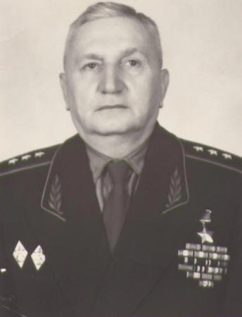 Генерал-полковник Петрушевский. 1975 г.