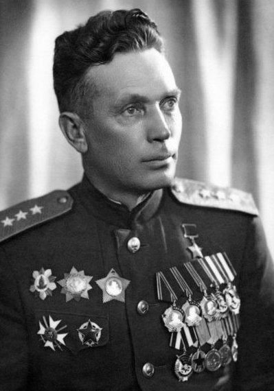 Шарохин Михаил Николаевич (11.12.1898 – 19.09.1974)
