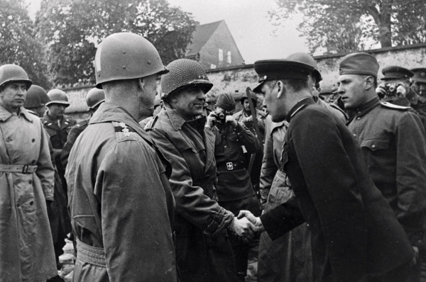 «Генеральские встречи». 25 апреля 1945 г.