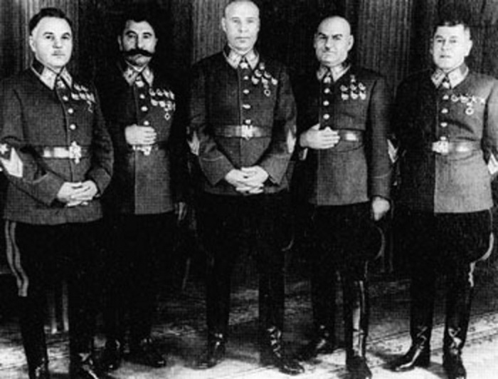 Первые маршалы Советского Союза. Тимошенко в центре. 7 мая 1940 г. 