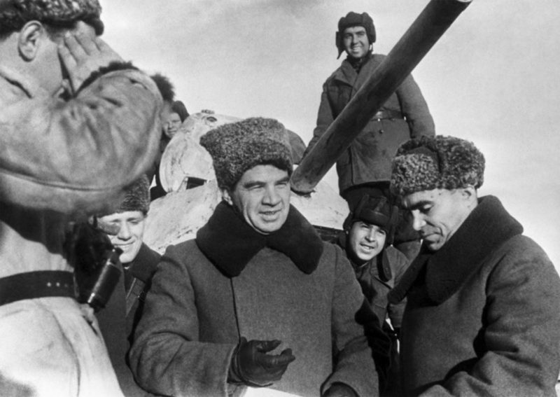 Генерал-лейтенант Чуйков на Сталинградском фронте. 1942 г.