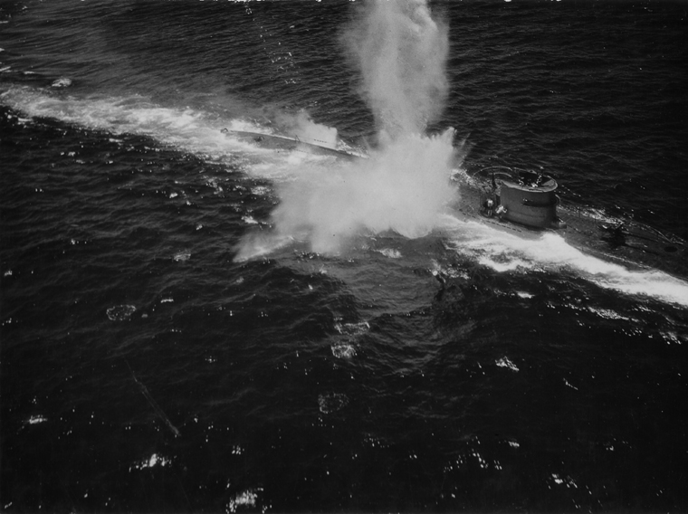 Атака подлодки «U-118» с воздуха. 1943 г.