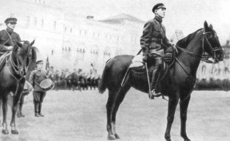 Командующий войсками Московского военного округа Шапошников. Военный парад в Москве, май 1928 г.