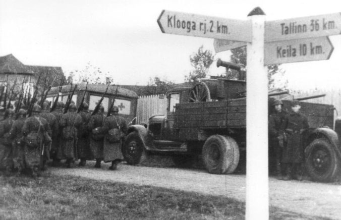 Советские войска направляются в Палдиски. 