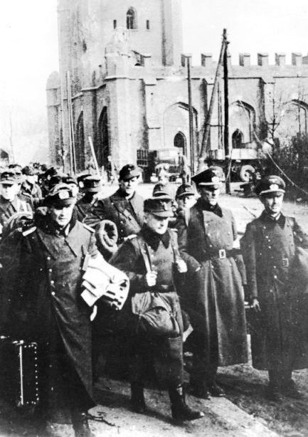 Военнопленные немцы из «Курляндского котла». 