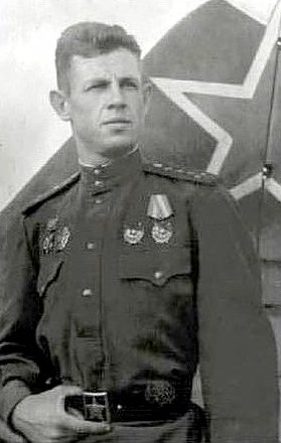 Капитан Ефимов. 1943 г. 