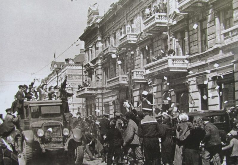 День Победы. Владивосток. 9 мая 1945 г.