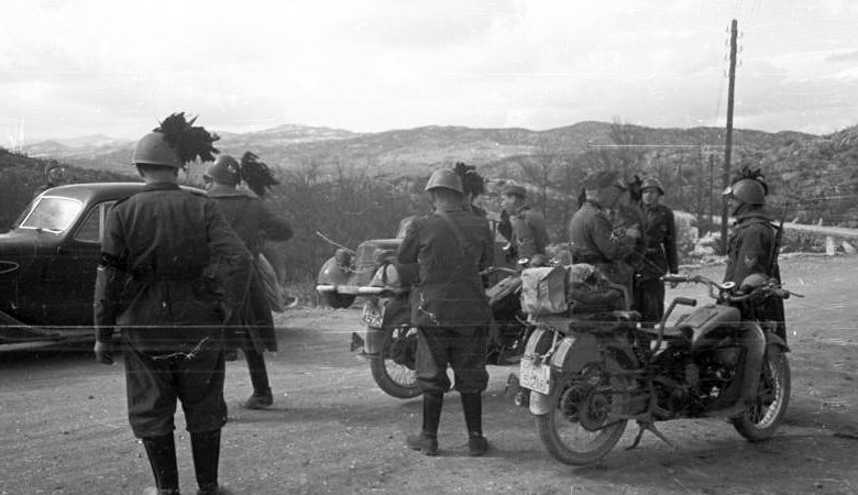 Итальянские войска вторгаются в Югославию. Апрель 1941 г.