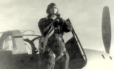 Капитан Камозин на крыле «Аэрокобры». 1944 г.