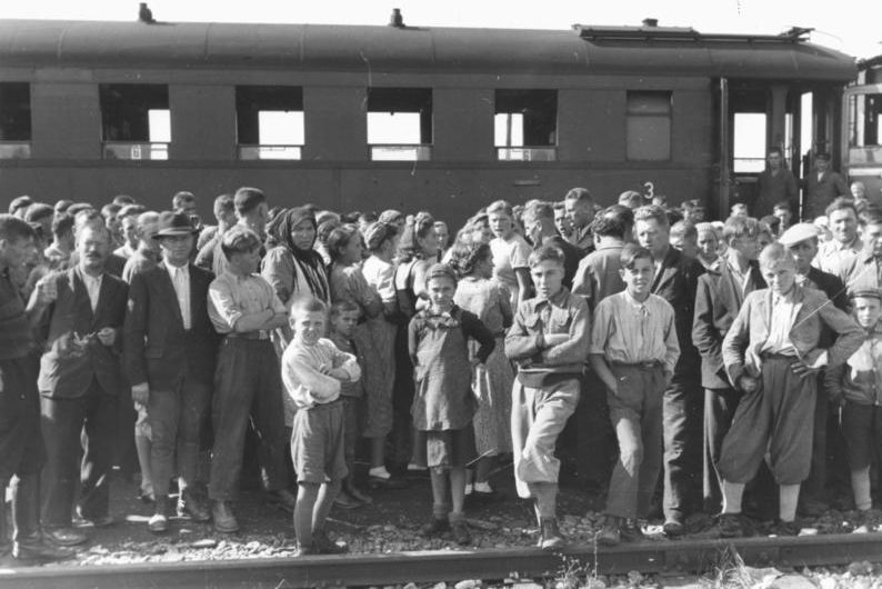 Депортация фольскдойче в Германию. Ноябрь 1940 г. 