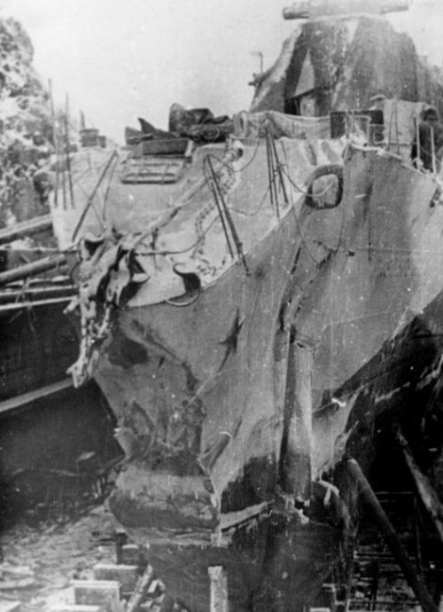 Ремонт эсминца «Разъяренного». Январь 1943 г.