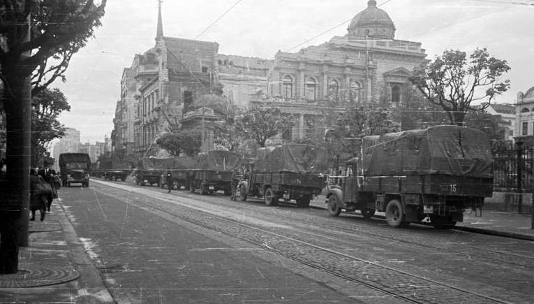 Немецкие войска входят в Белград. Апрель 1941 г.