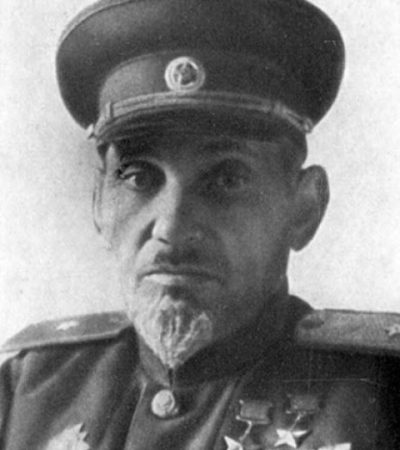 Дважды Герой Советского Союза генерал-майор Ковпак. 1944 г.