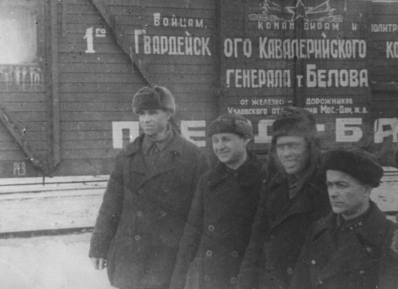Поезд-баня, изготовленный туляками для кавалерийского корпуса генерала Белова. Февраль 1942 г.