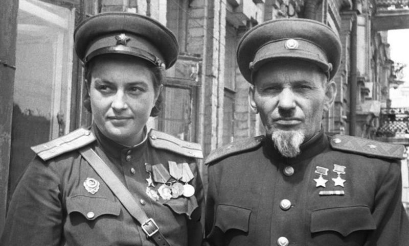 Павличенко и Ковпак. 1950 г.