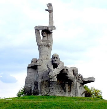 ст-ца. Советская. Мемориал «Жертвам фашизма».