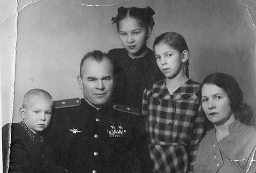 Ворожейкин с семьей. 1960 г.