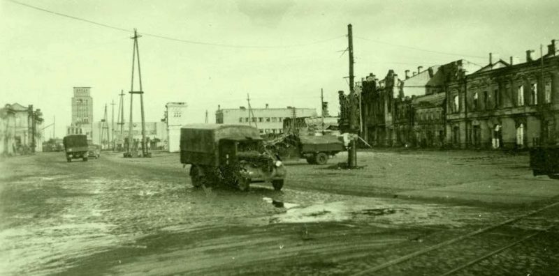 Улицы города в оккупации. 1943 г.