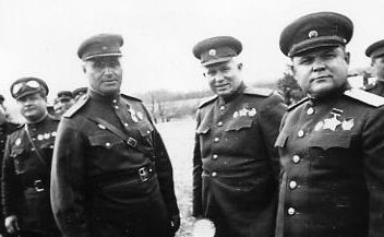 Кравченко, Хрущев и Ватутин. 1943 г.