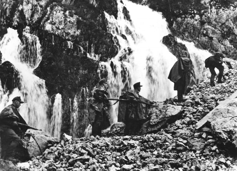 Войска СС в горах Балкан. Сентябрь 1944 г. 