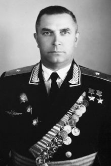 Дважды Герой Советского Союза генерал-майор авиации Кузнецов. 1974 г. 