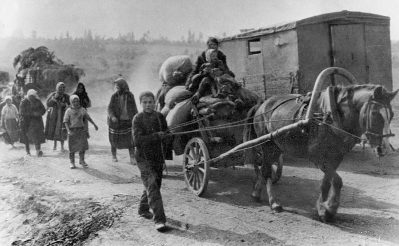 Беженцы возвращаются в Смоленск. 25-29 сентября 1943 г.