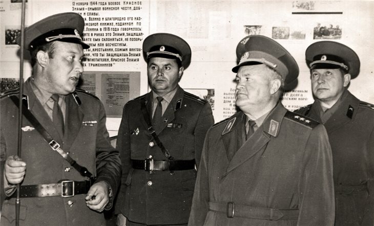 Генерал Гулаев с инспекцией в одном из подразделений 10-й армии ПВО. 1974 г. 