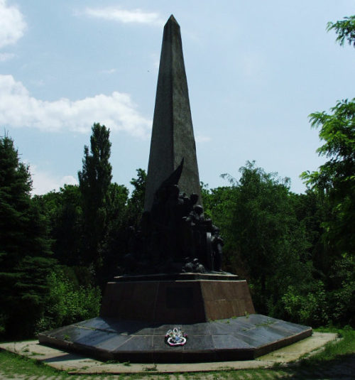 Общий вид памятника.