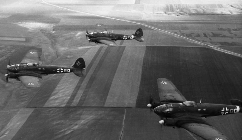 Первые бомбардировщики пересекают границу СССР. Июнь 1941 г.