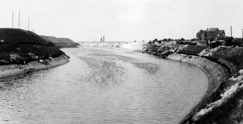 Канал Альберта в 1940 году. Считался непреодолимым препятствием для Вермахта. 