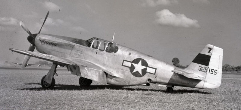 Истребитель «North American P-51 Mustang».