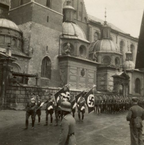 Немецкие войска на улице Кракова. 1939 г.