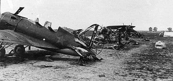 Разбитый советский аэродром. 