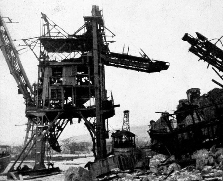 Порт Феодосии после занятия немцами. Ноябрь 1941 г.