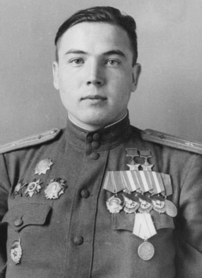 Дважды Герой Советского Союза Гареев Муса Гайсинович (09.07.1922 – 17.09.1987)