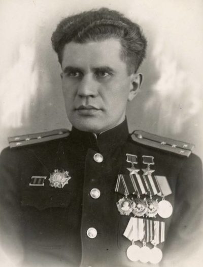 Капитан-лейтенант Леонов. 1946 г.