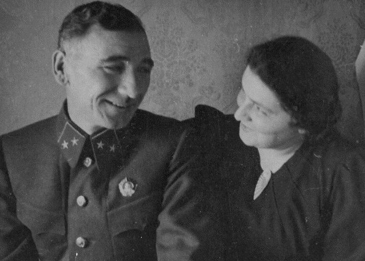 Исса и Екатерина Плиевы. 1941 г.
