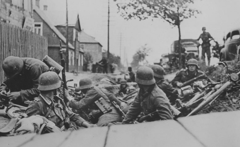 Уличный бой в Каунасе. Июнь 1941 г.