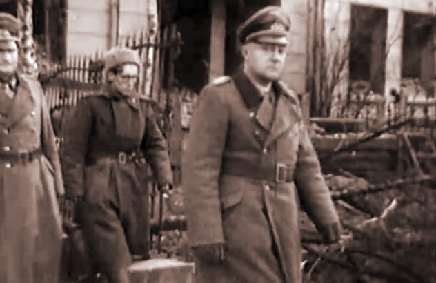 Генерал Отто Ляш перед подписанием капитуляции. Апрель 1945 г.