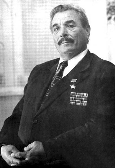 Герой Советского Союза Маликов Илья Антонович (30.07.1921-18.05.1990)