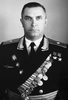 Дважды Герой Советского Союза Кузнецов Михаил Васильевич (25.10.1913-15.12.1989)