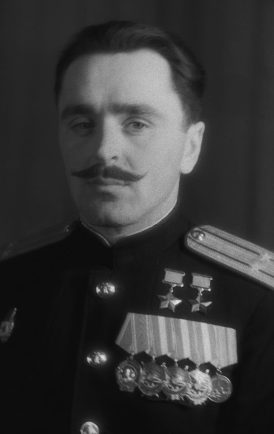 Дважды Герой Советского Союза подполковник Мазуренко. 1944 г. 
