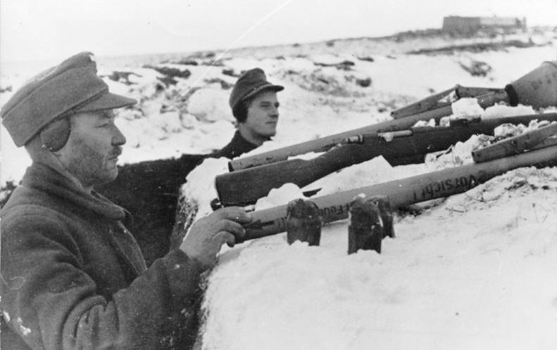 Фольксштурм на позициях перед Кенигсбергом. Январь 1945 г. 