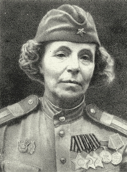Полный кавалер ордена «Слава» Петрова Нина Павловна (27.07.1893-01.05.1945)