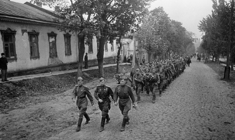 Красная Армия в Полтаве. Сентябрь 1943 г.