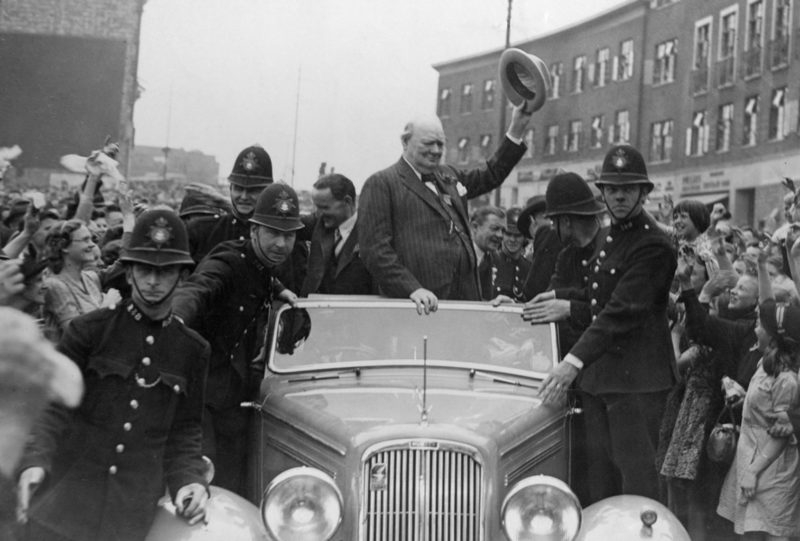 Черчилль в Ковентри. 1941 г.