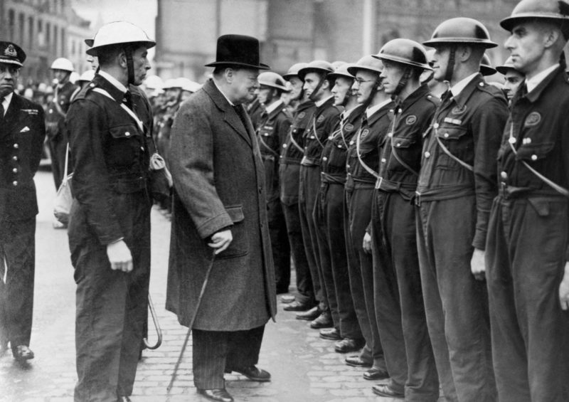 Черчилль в Ковентри. 1941 г.