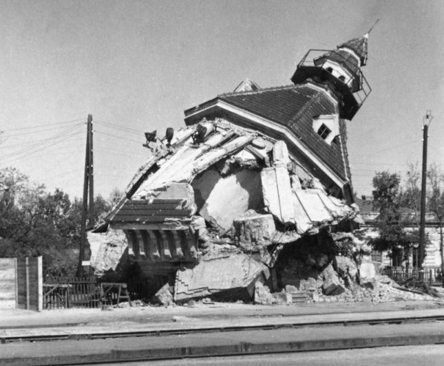 Руины города. 1944г. 