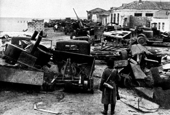 Керчь после захвата немцами. Июнь 1942 г.